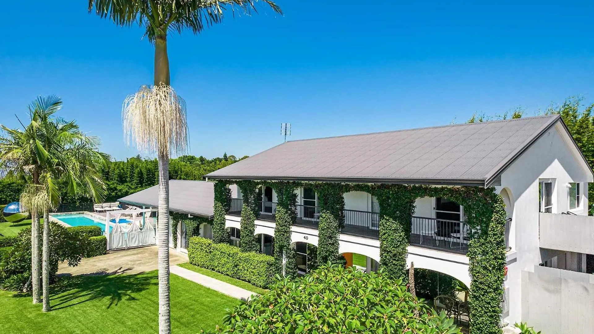 A Perfect Stay - Villa St Helena Byron Bay